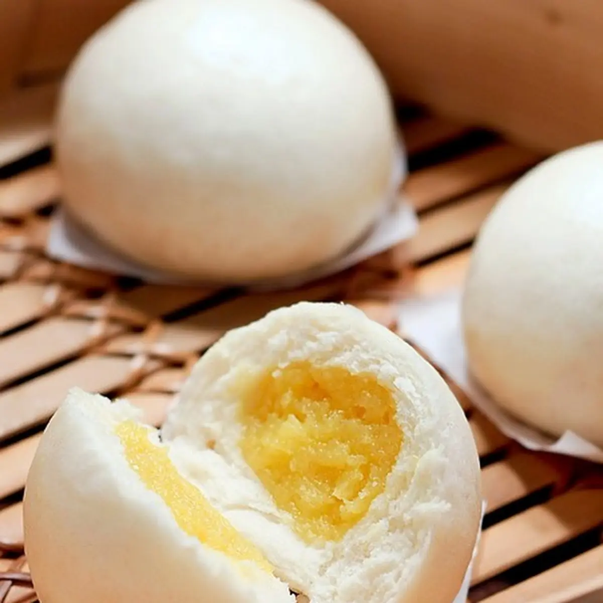 steamed custard bun 3 奶黄包